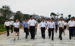 李炳军副省长视察云顶yd222备用线路检测集团